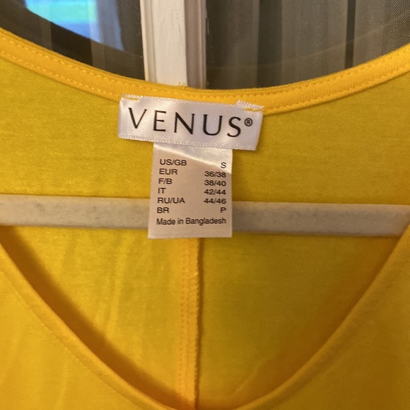NWOT Venus Small Yellow Cold Shoulder Short Sleeve Top - Picture 3 of 6